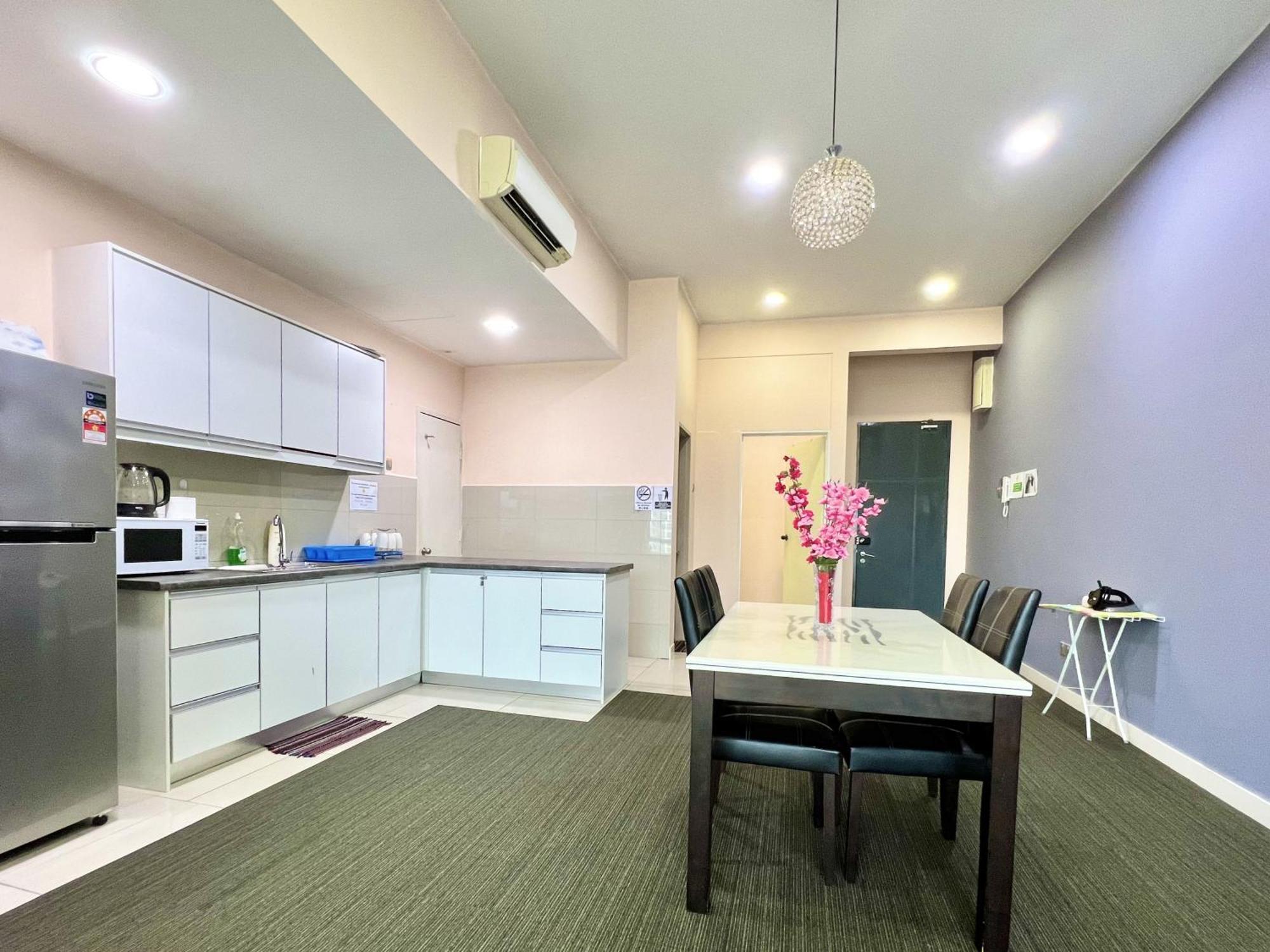 Margo Istay - The Loft Imago Kota Kinabalu Exterior foto